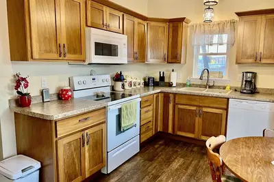 Image de Cozy Chic Farmhouse for Traveling Professionals