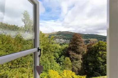 Windermere Suite, family friendly, with open fire in Ambleside