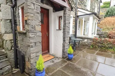 Hideaway Cottage, family friendly, with open fire in Ambleside