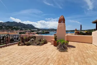Beautiful, bright apartment with unique terrace directly in Porto Cervo