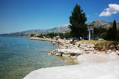 Accommodation for 5 people not far from the beach