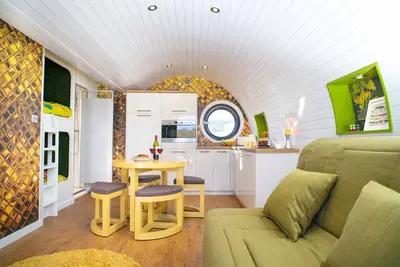 Image de Queen- Next Level Glamping in West Wales