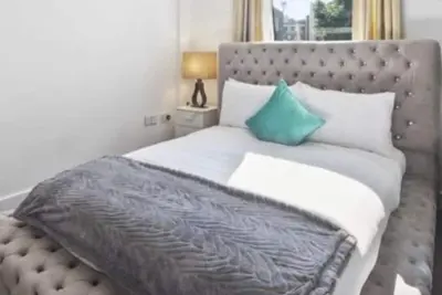 Image de SkyCity Modern Apartment by London Bridge