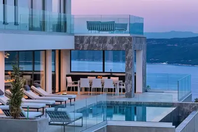 Image de Villa Ateneum with sea view, jacuzzi&infinity pool