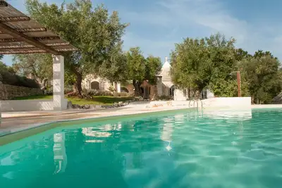 Image de Spacious & bright trulli w/private pool, nicely decorated - Ac in all rooms