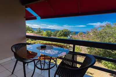 Ocean View Central Location Modern Studio