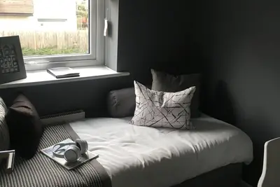 Image de 4 Bedroom Luxury House Near The City Centre and City Stadium