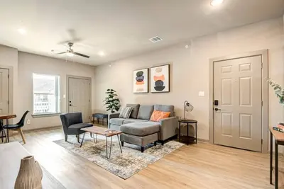 Image de CozyCypress 2/2 Apt, Full Kitch, W/D, FreeParking!