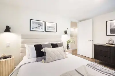 Image de 4br Luxury Village Townhouse!