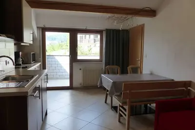 Image de Vacation apartment for 2-4 people with southwest-facing loggia and organic natural bathing pond