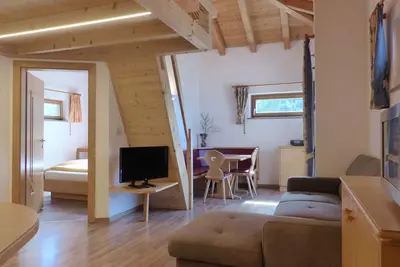 Image de Vacation apartment for 2-4 people - south-facing balcony - bathing pond