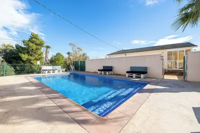 Image de Maison de vacances \"Delta\" avec piscine partagée, jardin et Wi-Fi