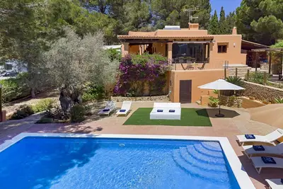 Image de Villa in San Rafael Ibiza Sleeps 12