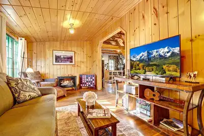 Image de Rustic Historic Cabin in Pine, 45min from Denver