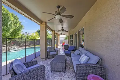 Image de Citrus Grove Family & Work Friendly Home in Mesa sleeps 15