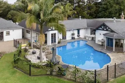 Image de Pet friendly Luxury Accommodation with private Pool and Jetty