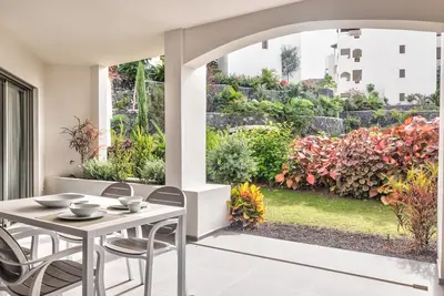 Image de Jardines - Tabor 0. 2 Pool View & Garden 1b