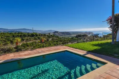 Image de Villa de luxe avec vue sur la mer et piscine privée