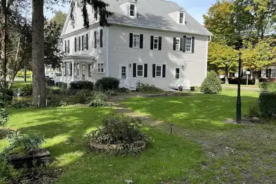 Image de Historical Home in downtown Homer
