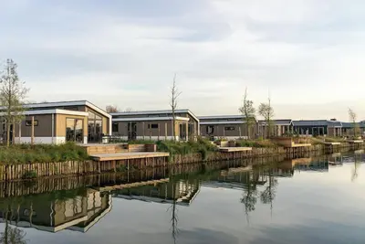 Image de Chalet indépendant avec 3 chambres à coucher, 1 salle de bain et une toilette séparée