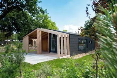 Image de Chalet indépendant composé de 2 chambres à coucher et d'1 salle de bain