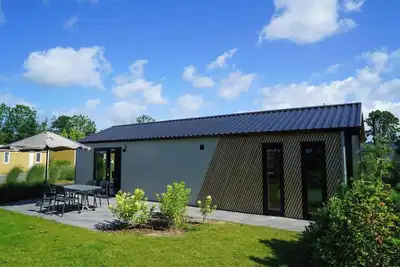 Image de Chalet avec 2 chambres à coucher et terrasse