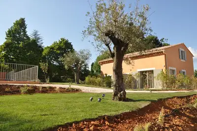 Image de Nouveau à Roussillon : Location Saisonnière Villas Dolce Vita