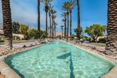 Image de Luxury 3 bd 2 ba pool & spa in gated community Palm Springs City Id #2350