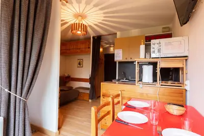 Image de Equiria - 1 chambre - balcon