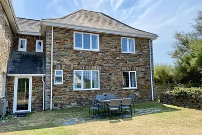 Image de Just a short walk (less than 200m) from the sweeping sands of Harlyn Bay