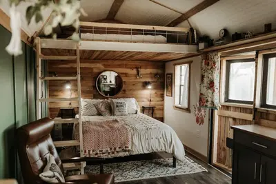 Image de Private tiny cabin- 10 minutes from Dale Hollow Lake!