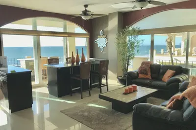 Image de Dream Beach Front Condo