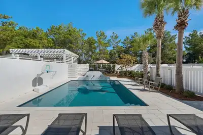 Image de Private Beach Access-Private Pool-4 Bikes-Private Parking 4 Bedrooms Sleeps 10