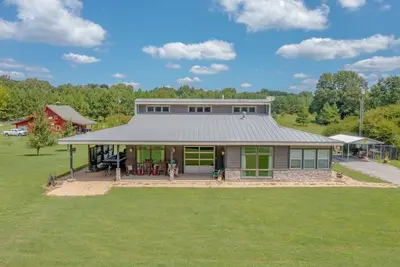 Image de InTroutWeTrust White Hole Cabin