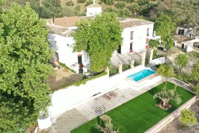 Image de Hacienda de Olivar built in 1802, ideal to disconnect.