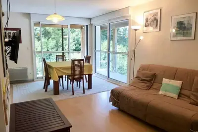 Appartement lumineux avec 2 balcons et parking couvert