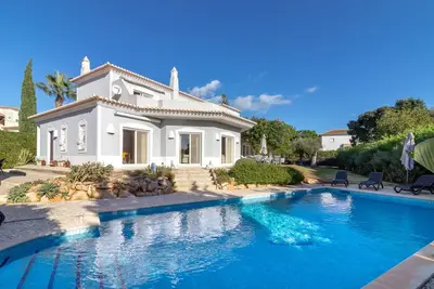 Image de Villa Tranquila - Private swimming pool & stunning gardens, in Presa de Moura