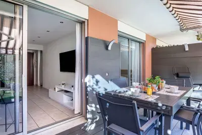 Image de Bel appartement pour 4 personnes avec climatisation, Wifi, Tv et terrasse