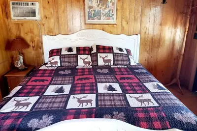 Image de Stampede Cabin #3 Tombstone