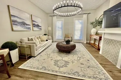 Image de Blue house retreat near Ud, Mvh, and Oregon Dist.