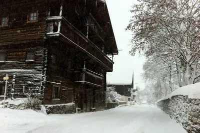 Image de Appartement de vacances \"Geigerhaus 500 Jahre - Maisonette\" avec vue sur montagne et Wi-Fi