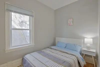 Image de Cozy house 5 min from downtown Minneapolis