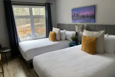 Image de 218s Sleeps 2 Comfortably-Free Parking & Coffee, Gym, Ac, Central