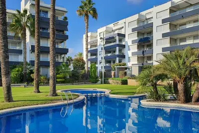 Image de At142 Nova Torredembarra: Apartamento con una zona comunitaria con piscina y jardín