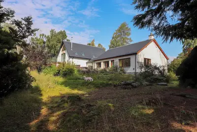 Image de Creag Dhubh Cottage, pet friendly, with a garden in Newtonmore