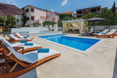 Image de Appartement de vacances pour 7 personnes env. 100 qmà Trogir, Dalmatie (Kastel et environs)