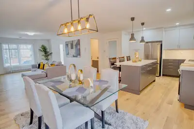 Image de Luxury 3-Bedroom House