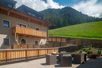 Image de \"Planerhof Apartment Lilie\" avec vue sur les montagnes, terrasse partagée & Wi-Fi