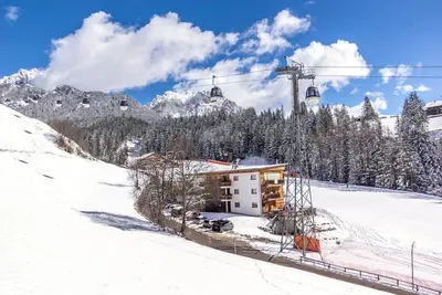 Image de Appartement \"Le Table C\" avec vue sur les montagnes, jardin & Wi-Fi
