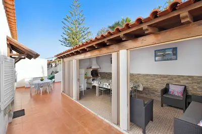 Image de Appartement de vacances \"Casa da Praia\" près de la plage avec 3 terrasses privées & Wi-Fi